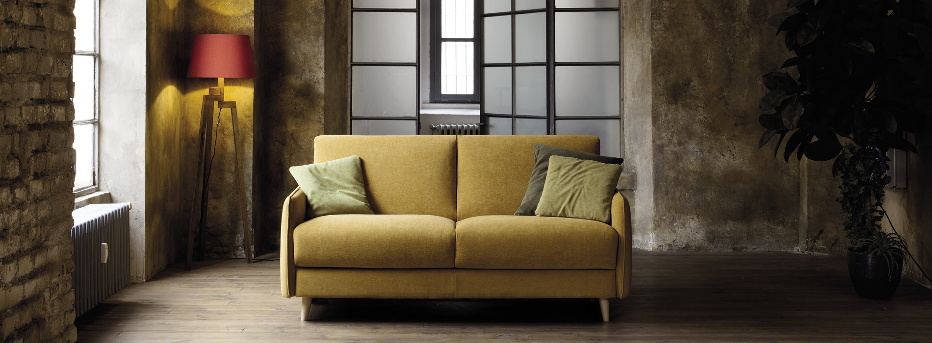 CONTATTI 1900X7008.jpg